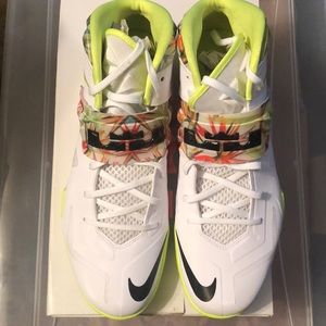 Lebron Zoom Solder VII